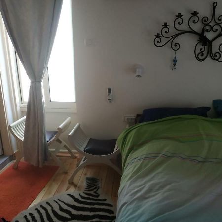 Studio Apt Great Location Heart Of Downtown District Lägenhet Haifa Exteriör bild