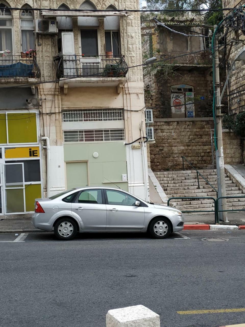 Studio Apt Great Location Heart Of Downtown District Lägenhet Haifa Exteriör bild