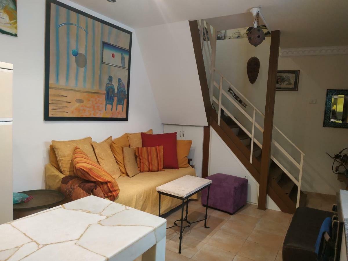 Studio Apt Great Location Heart Of Downtown District Lägenhet Haifa Exteriör bild