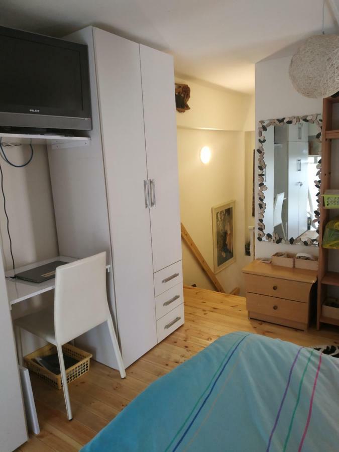 Studio Apt Great Location Heart Of Downtown District Lägenhet Haifa Exteriör bild