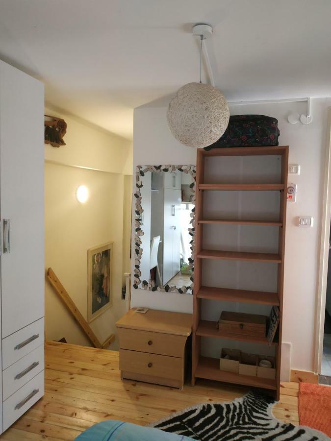 Studio Apt Great Location Heart Of Downtown District Lägenhet Haifa Exteriör bild
