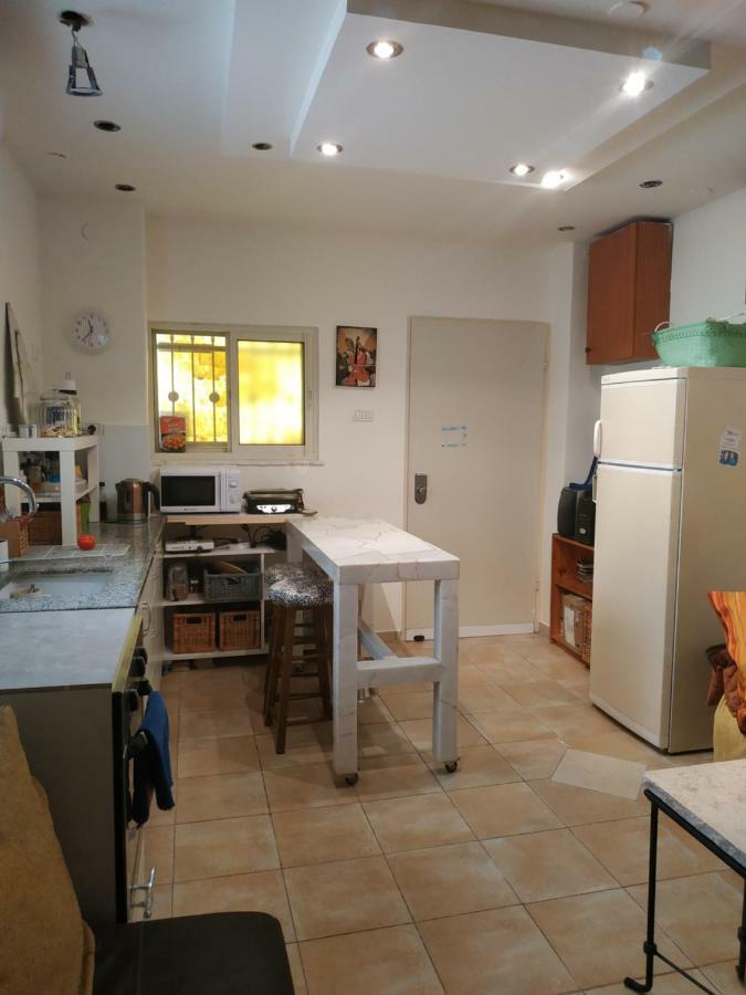 Studio Apt Great Location Heart Of Downtown District Lägenhet Haifa Exteriör bild